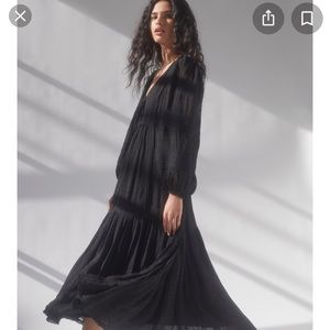 Brand new Aritzia dress